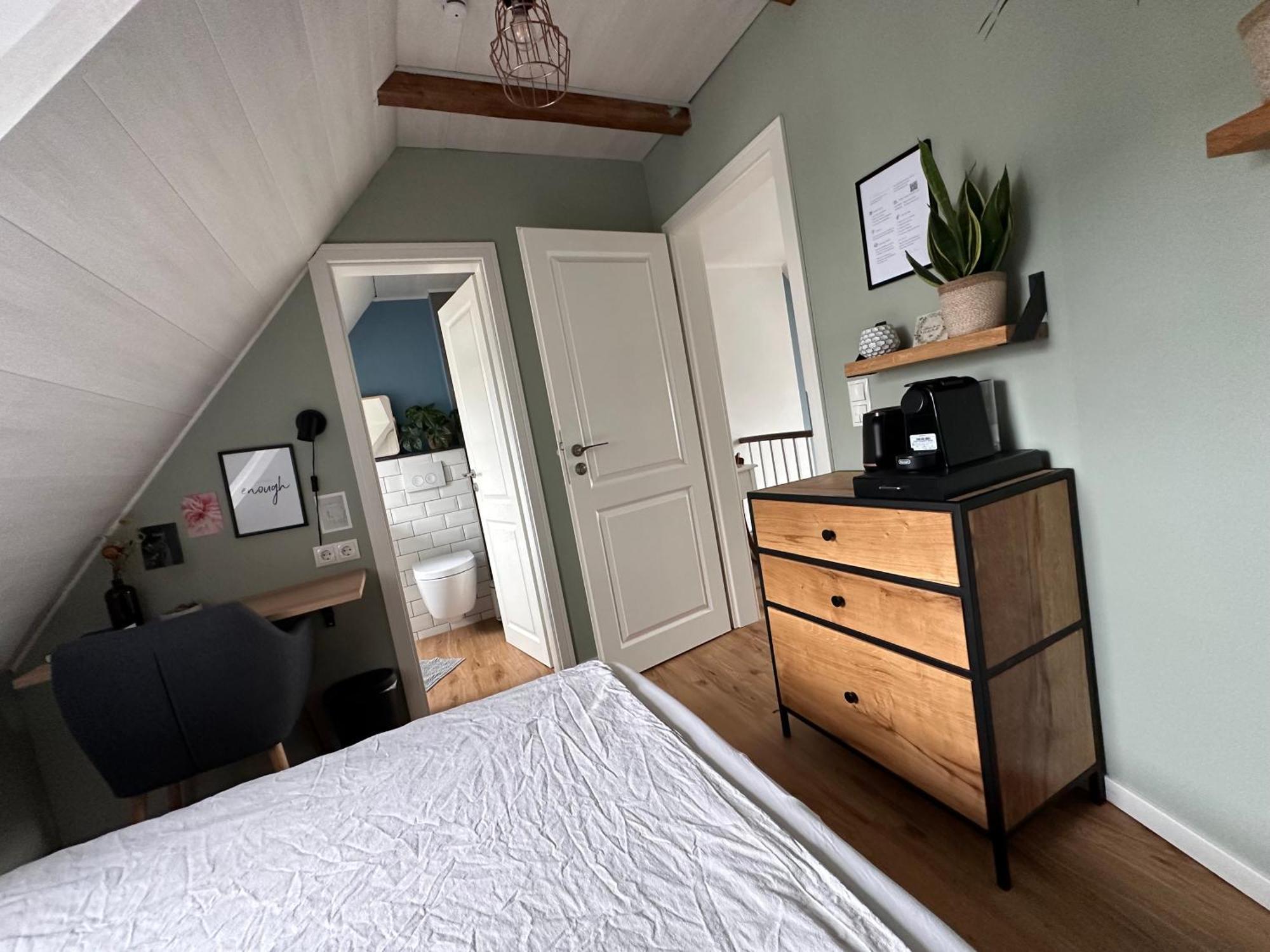 Stilvolles Gaestezimmer Mit Bad In Mechernich-Zentrum Bagian luar foto